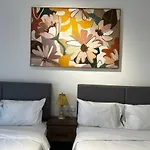 Nightview Stay At The Cove Hillside Residential 9Pax